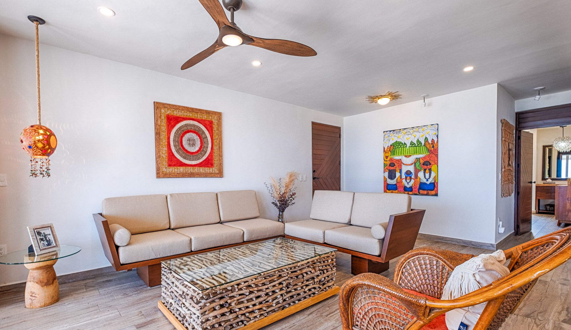 Newly renovated condo right on the Half Moon Bay beach, Akumal!