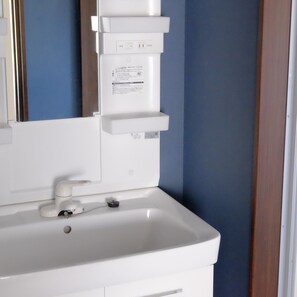 Hair dryer, towels