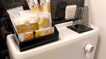 ヘアドライヤー、タオル