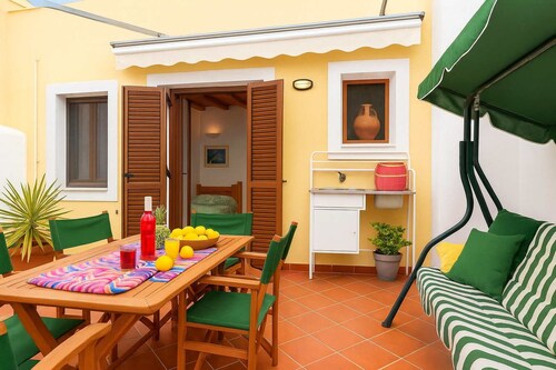 Cretan Magnolia Gem  - Smari Cozy Getaway