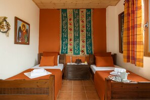 2 chambres, fer et planche à repasser, lit parapluie, Wi-Fi