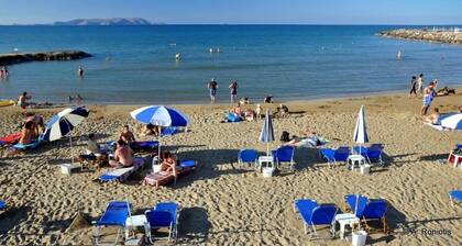 Cretan Magnolia Gem - Smari Cozy Getaway