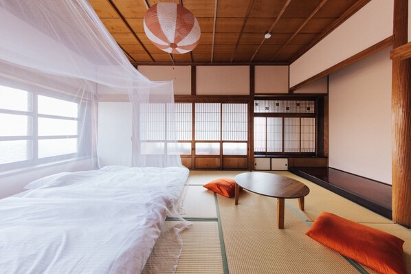 3 bedrooms, desk, free WiFi, bed sheets - 3 minutes by car to Chichibugahama Rent a whole / Mitoyo Kagawa (Mitoyo)