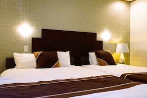 2 室のベッドルーム、デスク、アイロン / アイロン台、WiFi (無料)