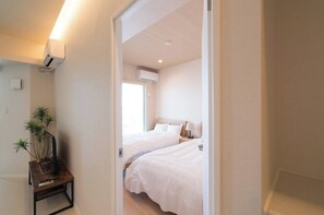 1 habitación, escritorio, wifi gratis y ropa de cama 