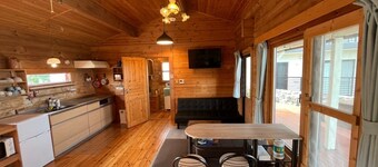 A 2LDK log house that can be enjoyed by families a / Kunigami-gun Okinawa