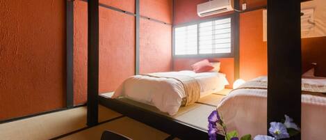 1 bedroom, desk, bed sheets