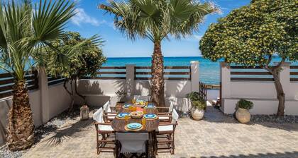 Villa Elizabeth Seafront Classic Villa!