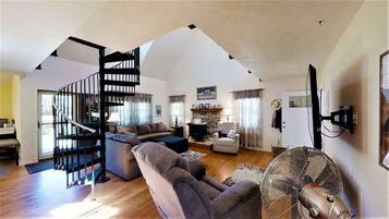 TV, fireplace, offices