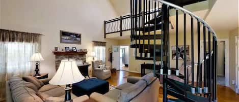 TV, fireplace, offices