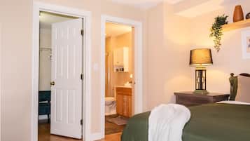 1 bedroom, desk, iron/ironing board, free WiFi