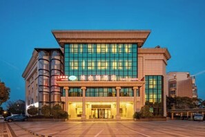 Exterior - Vienna Hotel (Shanghai Chongming Lvhai Road) (Shanghai)