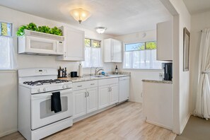 Microwave, stovetop, dishwasher, coffee/tea maker - Welcome Home to Main Street Templeton with Porch Views (Templeton)