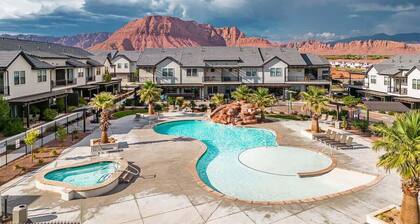 O-13| Private Hot Tub! Ping Pong, Balcony+Fire Pit