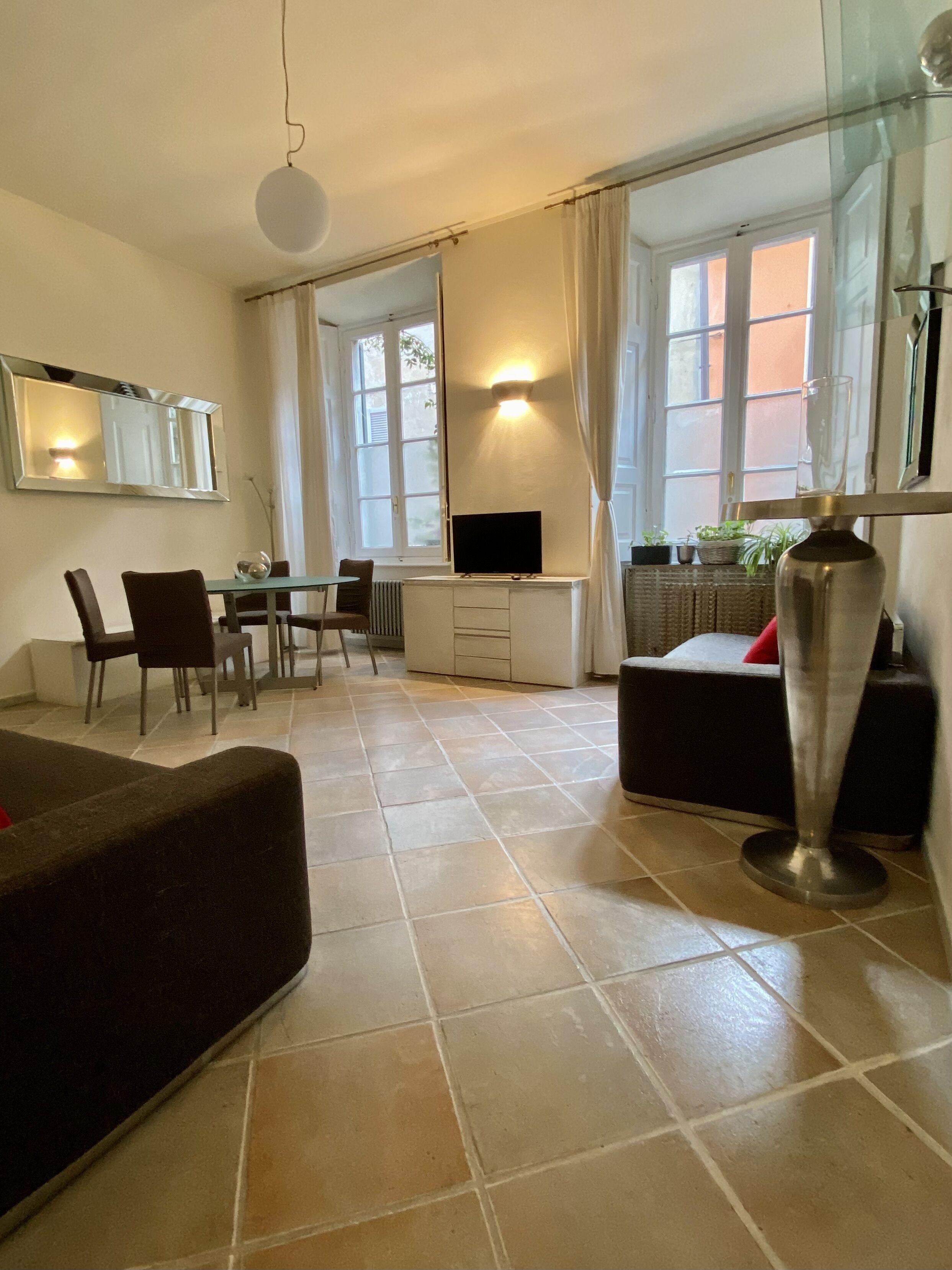 Your precious stay in the oldtown