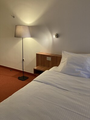 Classic Double Room | Minibar, desk, laptop workspace, free WiFi - Hotel De Rantere (Oudenaarde)