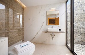 Bathtub, hair dryer - Villa Gaumet (Playa Blanca)