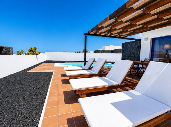 A heated pool - Villa Gaumet (Playa Blanca)
