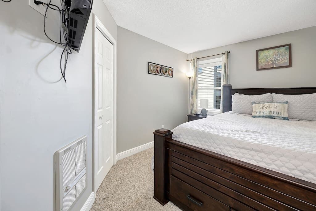 Rojas Rendezvous/Pool/H.Tub/Sauna/Arcade/2nd Floor