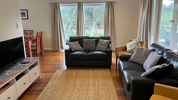 Unclassified image, 1 of 21, button - Waterloo at Cowes - Three Bedroom House, Sleeps 7 (Cowes)