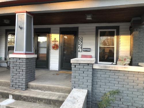 Cozy Downtown 3 Bedroom