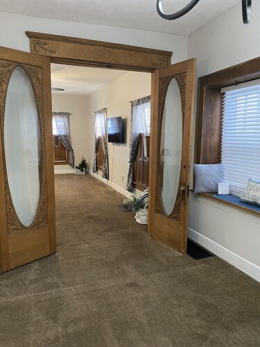 Cozy Downtown 3 Bedroom