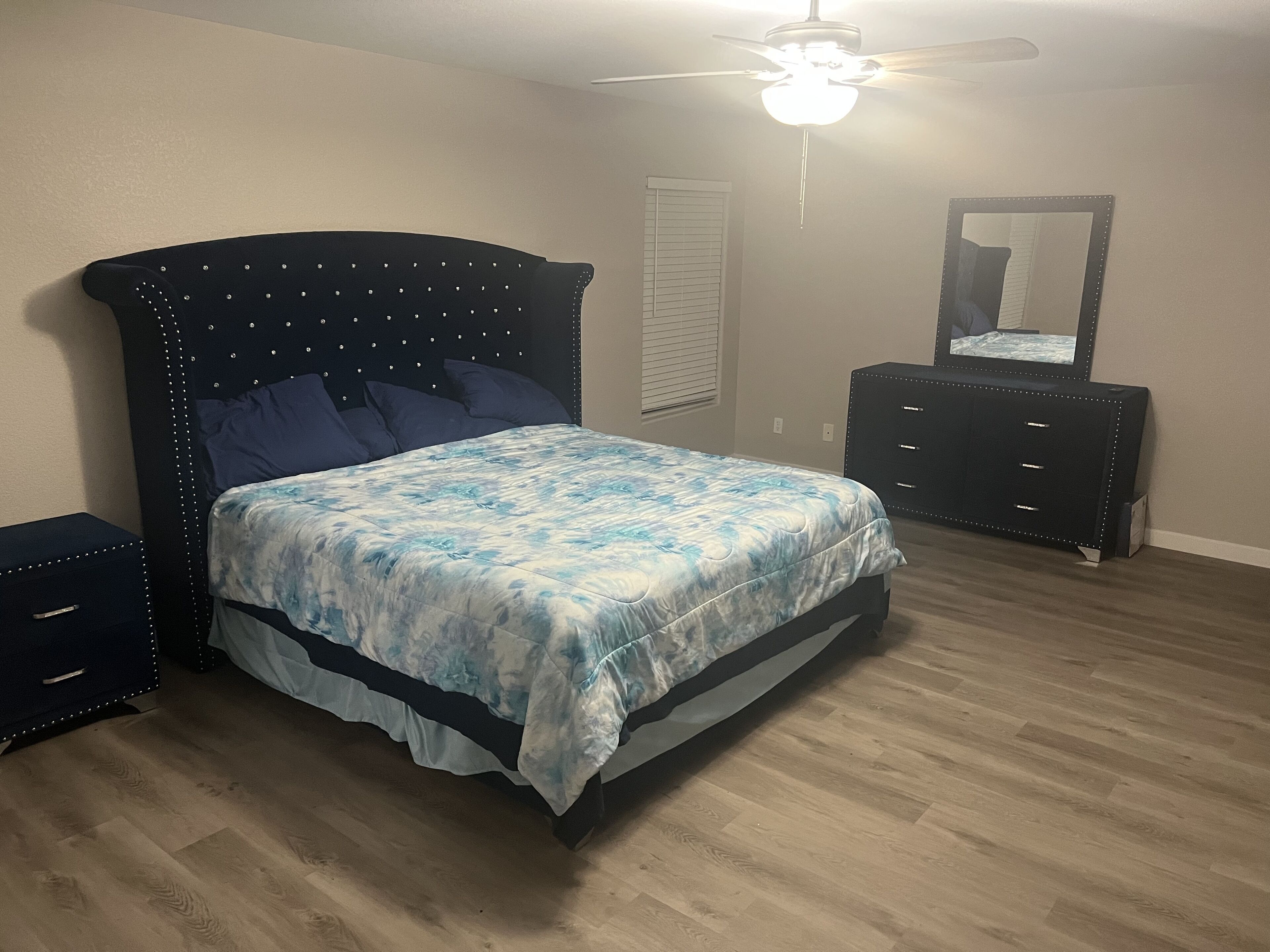 Beautiful 4 bedroom home perfect for family vacations only 10 min from the strip