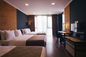 Family Studio Suite - Bricks Hotel (Tbilisi)