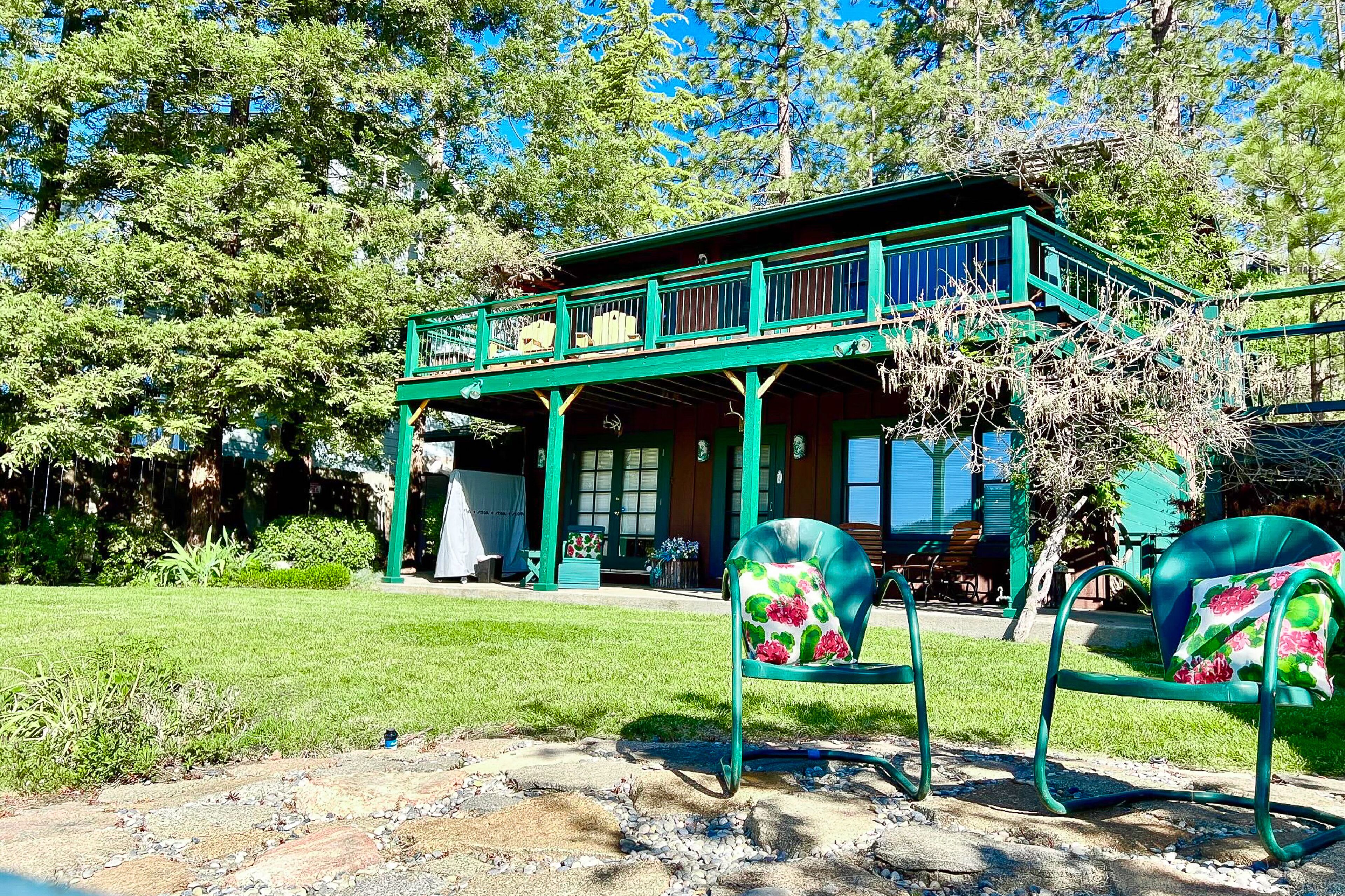 Lakefront home w/private dock, yard, large deck, Ping-Pong table, & WiFi