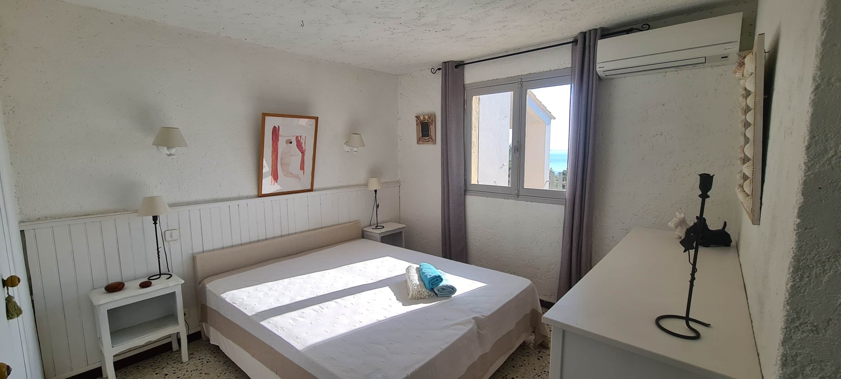 Villa Arbousier, 180° sea view, large terrace, 8 people