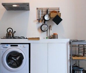 Interior - Apartment with terrace between Termini Station and Opera House (Roma)