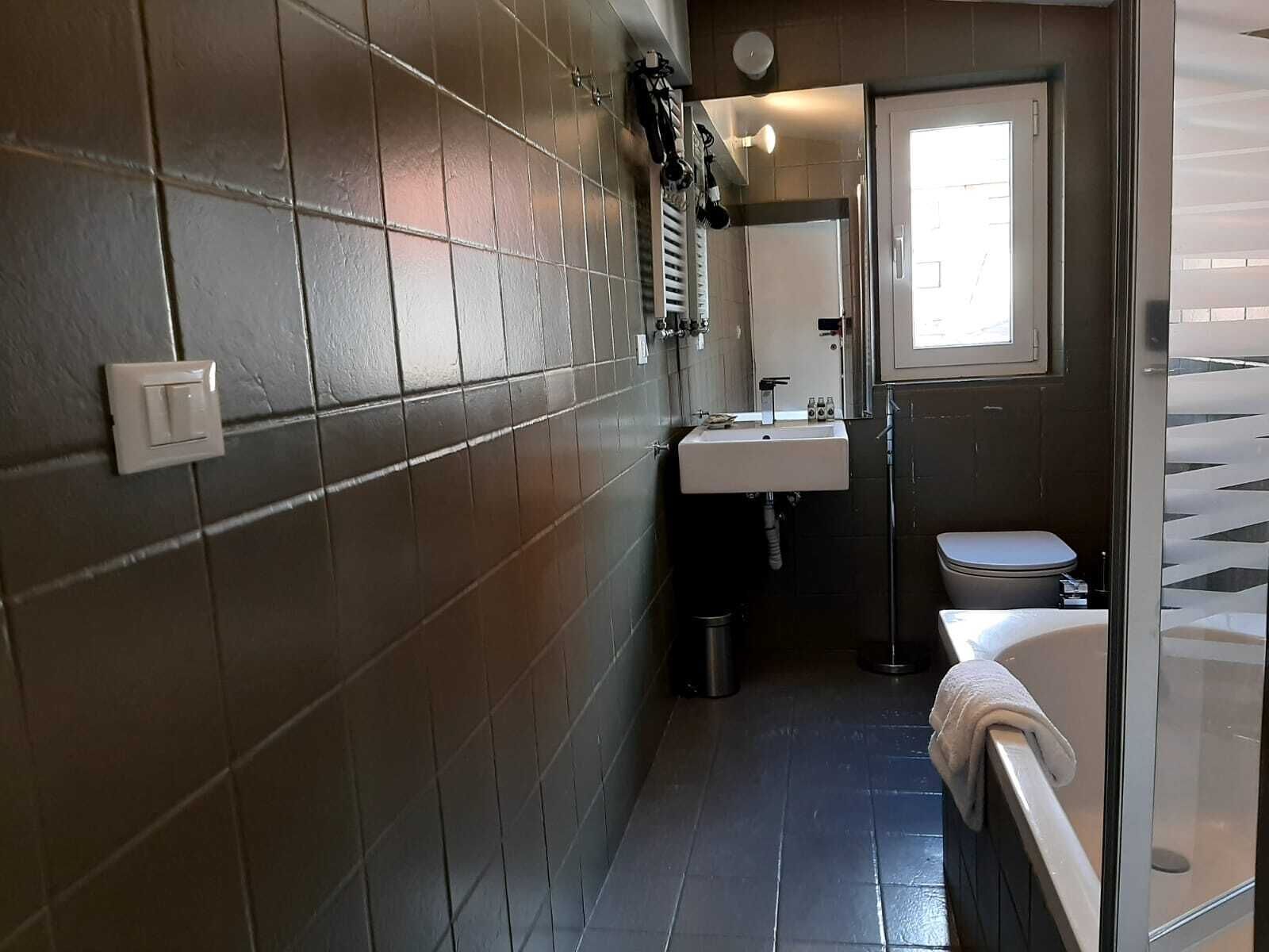 Apartment with terrace between Termini Station and the Opera House