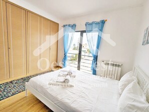 3 bedrooms, travel crib, free WiFi, bed sheets