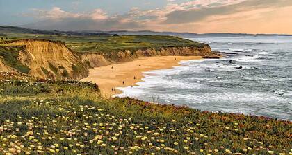 Nantucket Penthouse - walk to restaurants, beaches, activies & so much more