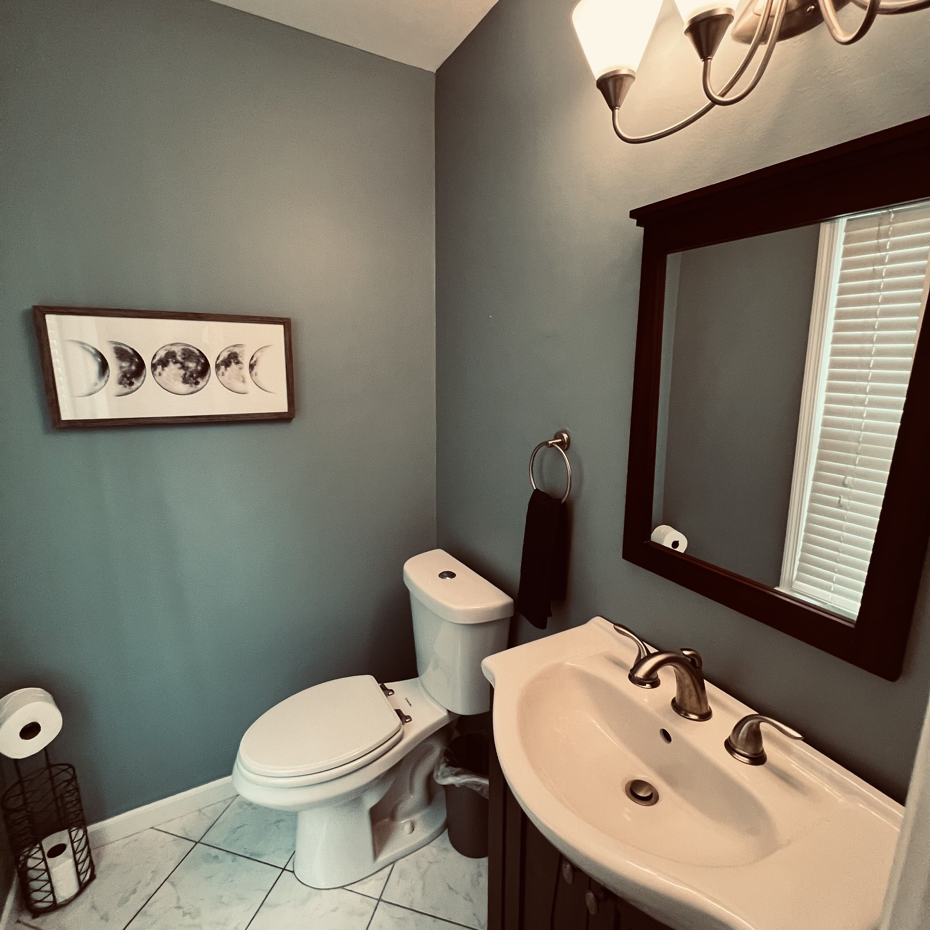 Extravagant Home - Newly Renovated and Decorated!