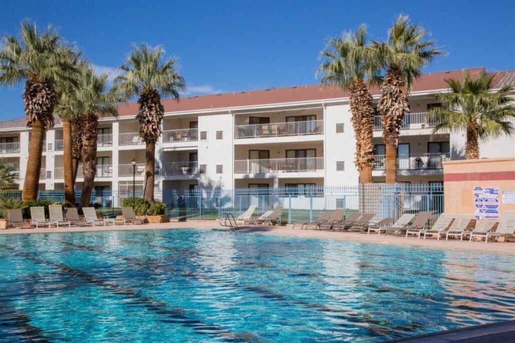 StGeorge Las Palmas getaway! Amazing view, pools/hot tubs, waterslide, by trails