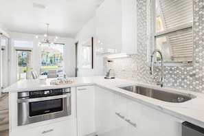 Fridge, microwave, oven, stovetop - 🌊Steps2Beach~Waterfront Villa~Pool~Destiny Beach Villas~4BR Between the Waters (Destin)
