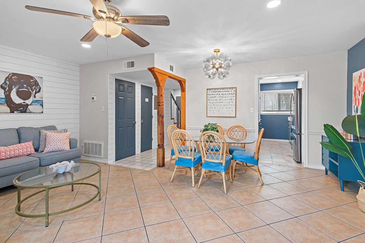 Photo 13 of Steps 2 Priv Bch~Pools~Renovated~PetFriendly~SouthBay by the Gulf 122 Salty Paws