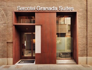 Front of property - Sercotel Granada Suites (Granada)