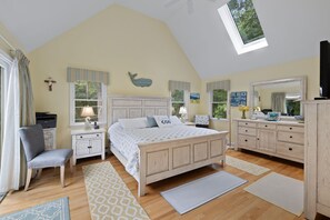 4 soverom, strykejern/-brett og wi-fi (inkludert)