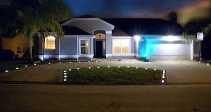 Spacious home, in a quiet neighborhood near LEGOLAND®-just a 12-minute drive