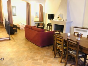 Apartment | Dining - B&B in Montepulciano (Montepulciano)