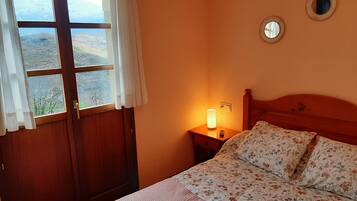 Panoramic Double Room | Free WiFi, bed sheets