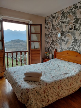 Basic Double or Twin Room | Free WiFi, bed sheets