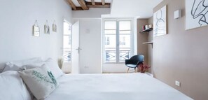 3 soverom, safe på rommet, skrivebord og strykejern/-brett