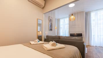 1 habitación, tabla de planchar con plancha, wifi gratis y ropa de cama
