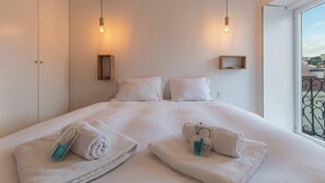 2 dormitorios, tabla de planchar con plancha, wifi gratis y ropa de cama