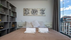 1 chambre, fer et planche à repasser, Wi-Fi gratuit, draps fournis