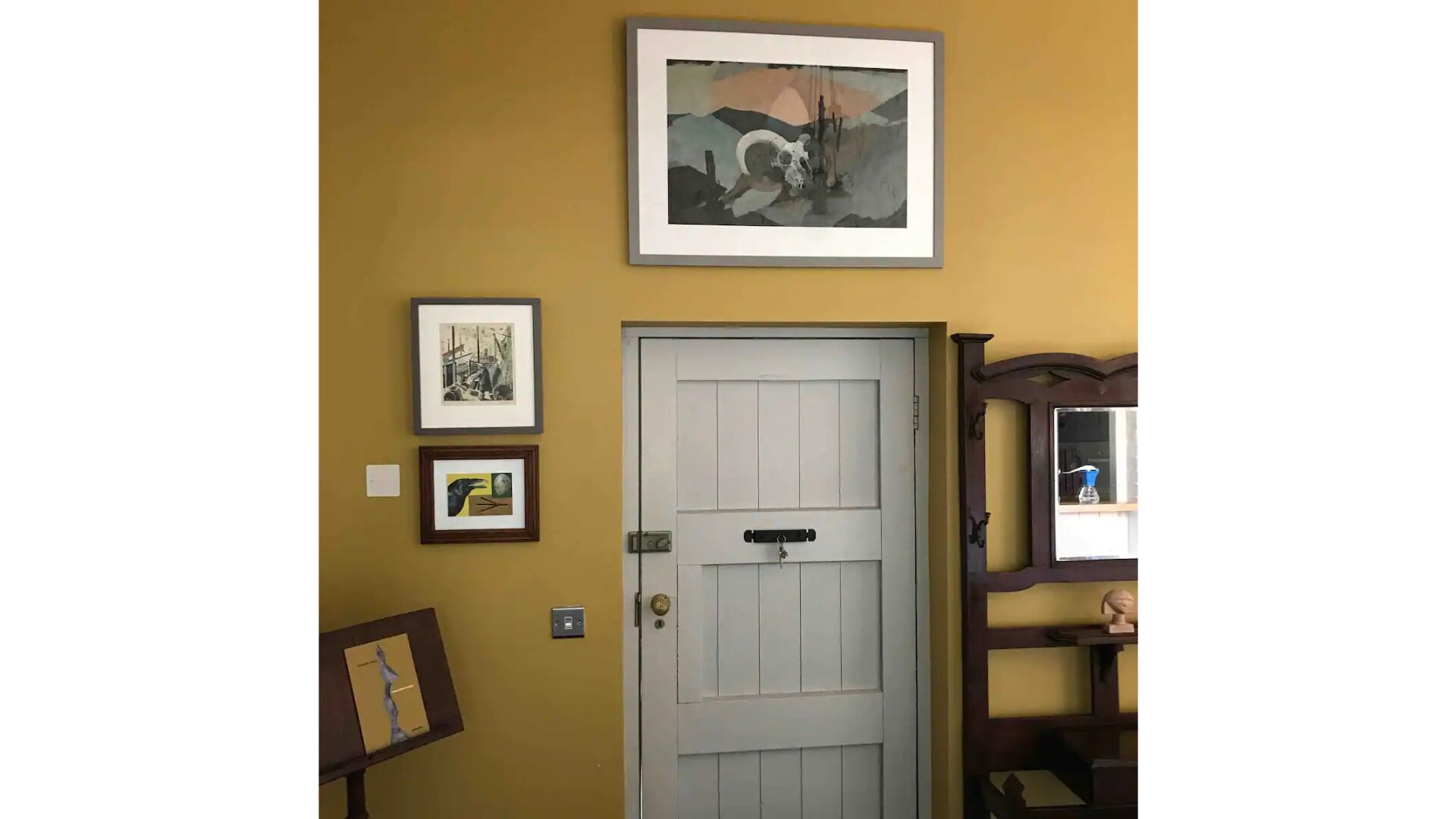 Easel Cottage near Wells: comfortable quirky cosy