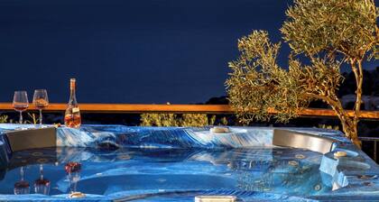 Lotzetta Giannios Suite with Hot Tub by Estia